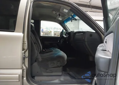 2001 Chevrolet Silverado 1500Hd Ls z USA, uszkodzony, nr VIN 1GCGK13U91F190330